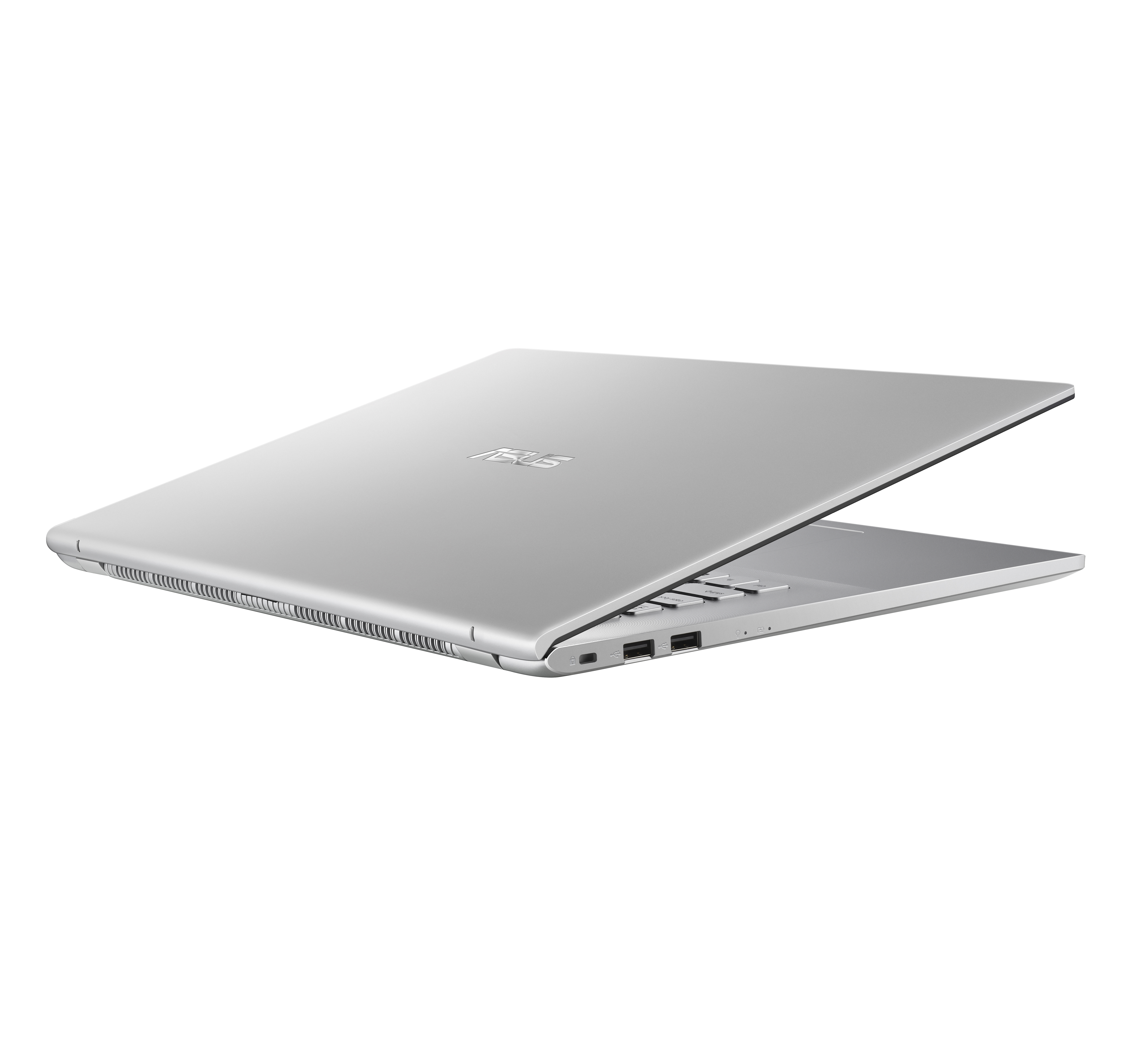 Ein silberner Laptop, leicht geöffnet, aus niedrigem Winkel betrachtet, zeigt die Oberseite und Tastatur.