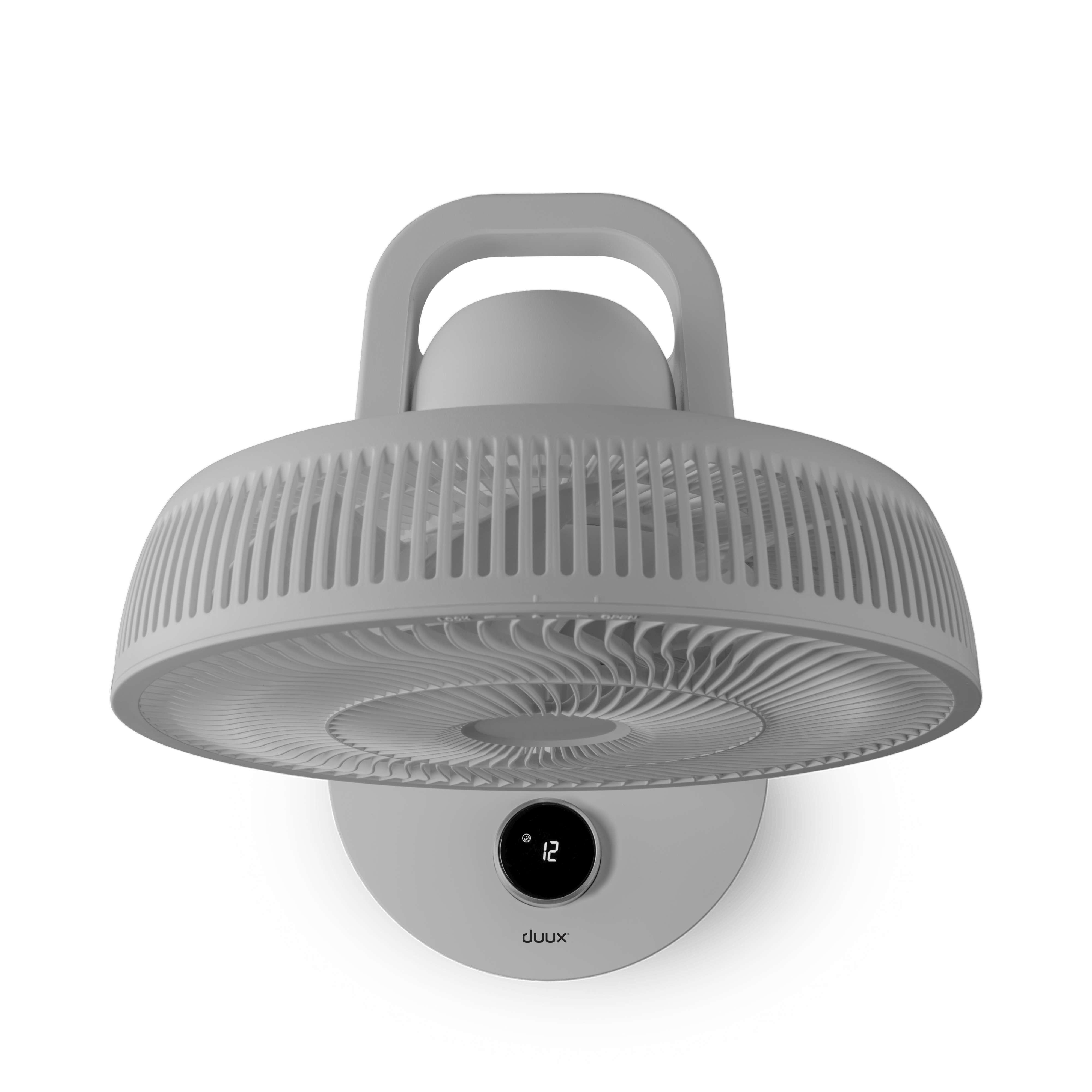 Weißer, runder Ventilator an der Wand mit Digitalanzeige, die die Zahl 12 zeigt.