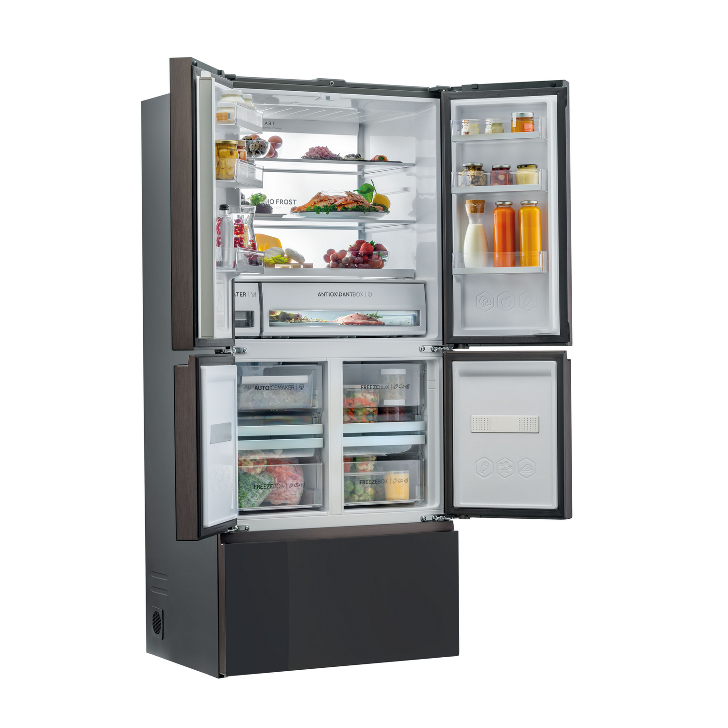 Un refrigerador con las puertas abiertas, mostrando estantes con alimentos.