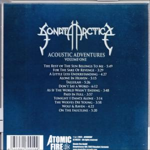 Die Rückseite einer blauen CD-Hülle mit Songtiteln in weißem Text.