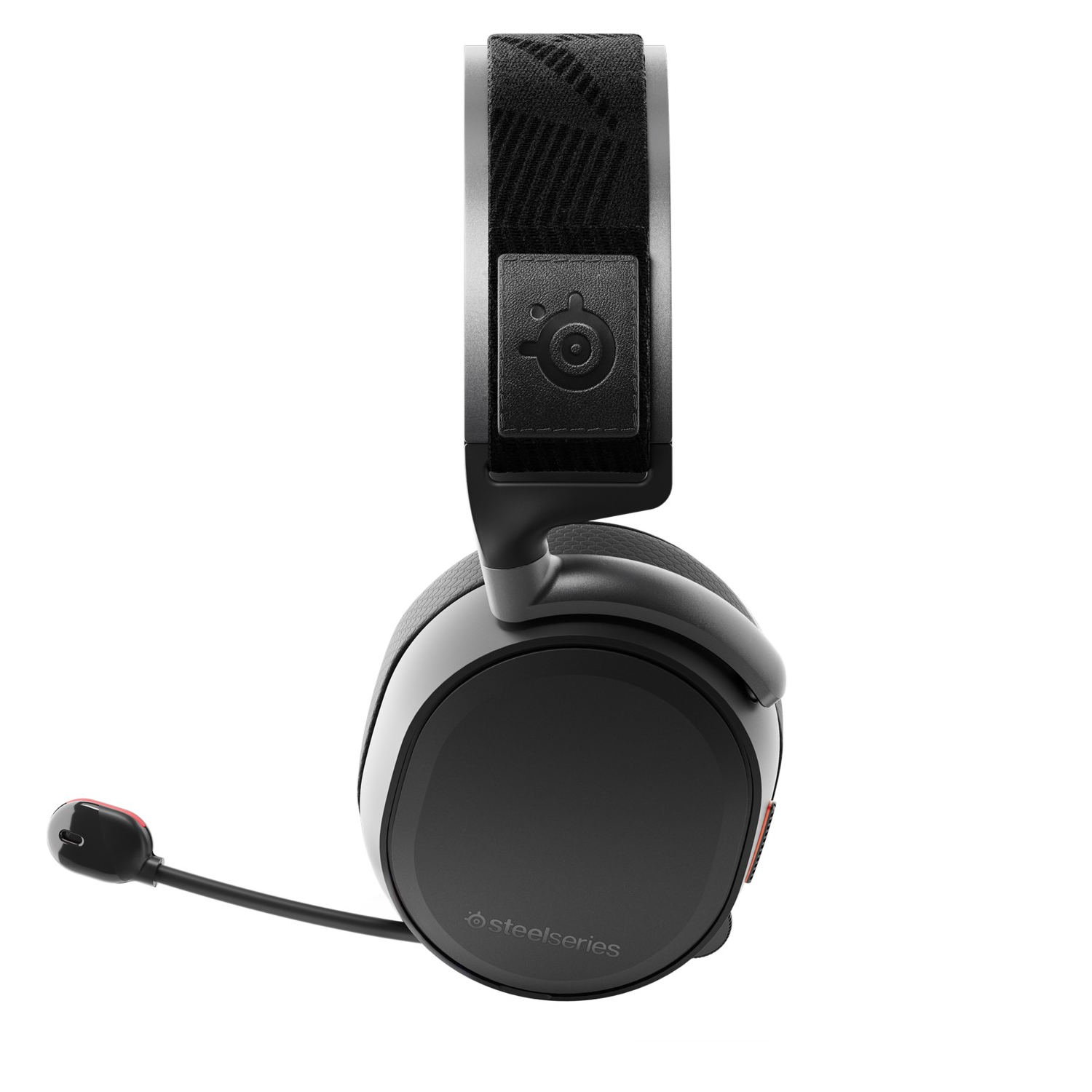 Mikrofonlu siyah SteelSeries kulaklık. Kulaklıkta bir logo ve siyah bir kafa bandı var.