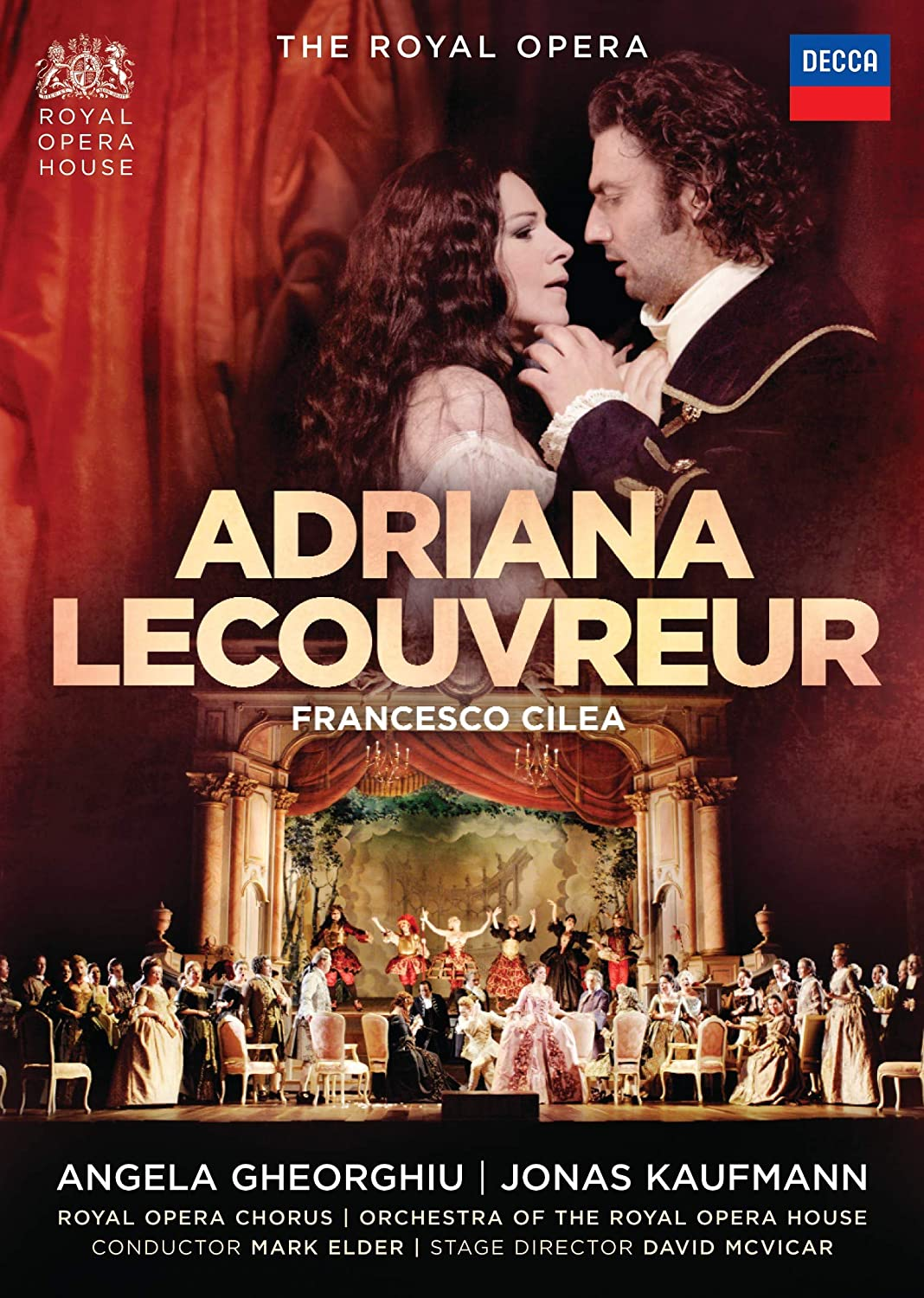 Operaplakát: ölelkező pár, alsó színpadi jelenet. 'Adriana Lecouvreur' szöveg, nevek és a Royal Opera House, Decca logói.