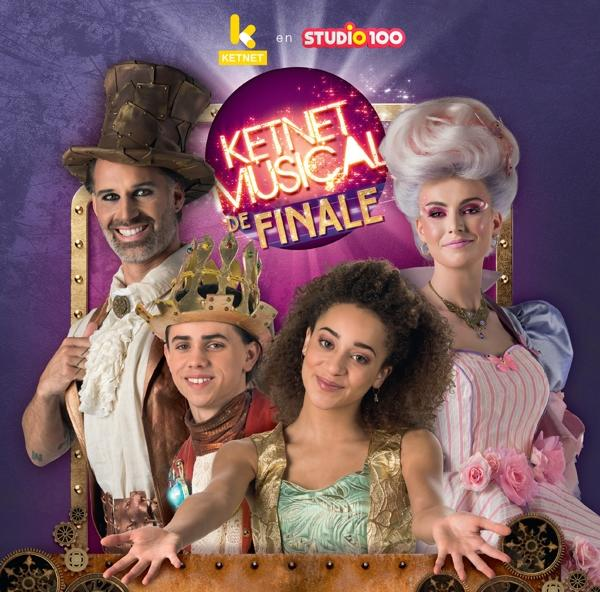 Musicalposter: Vier mensen op het podium, tekst zegt Ketnet Musical de Finale, Studio 100 logo.
