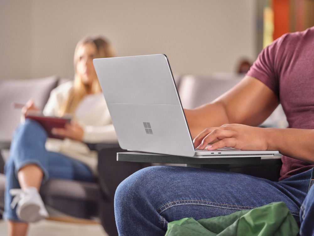 MICROSOFT Surface Laptop Studio Intel Core i5-11300H 512 GB 16 GB RAM Platinium (9WI-00025)