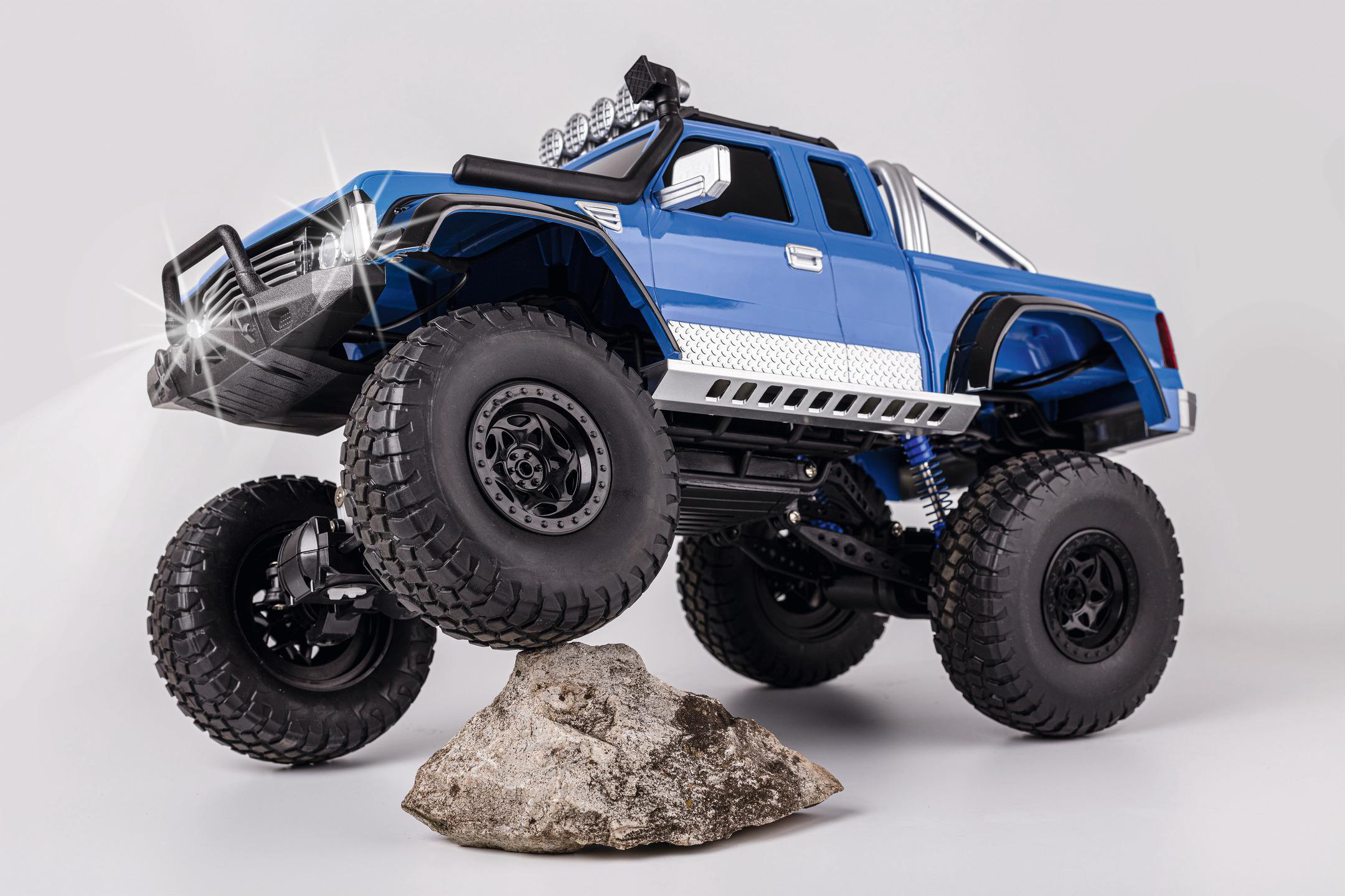 CARSON 1:8 Pickup Crawler 2.4G 100% RTR blau, ferngesteuertes Fahrzeug R/C Spielzeugauto, Blau