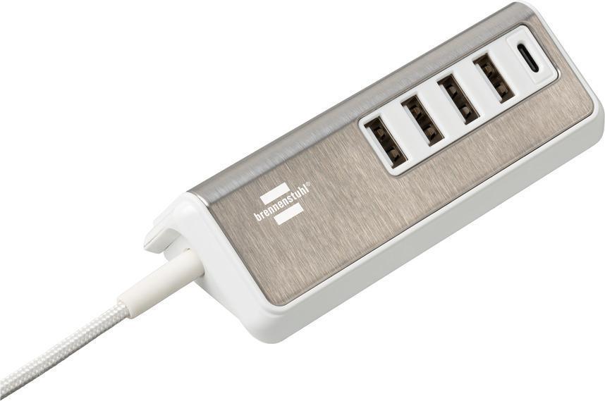 Silberner und weißer USB-Hub mit mehreren USB-Anschlüssen und angeschlossenem Kabel.