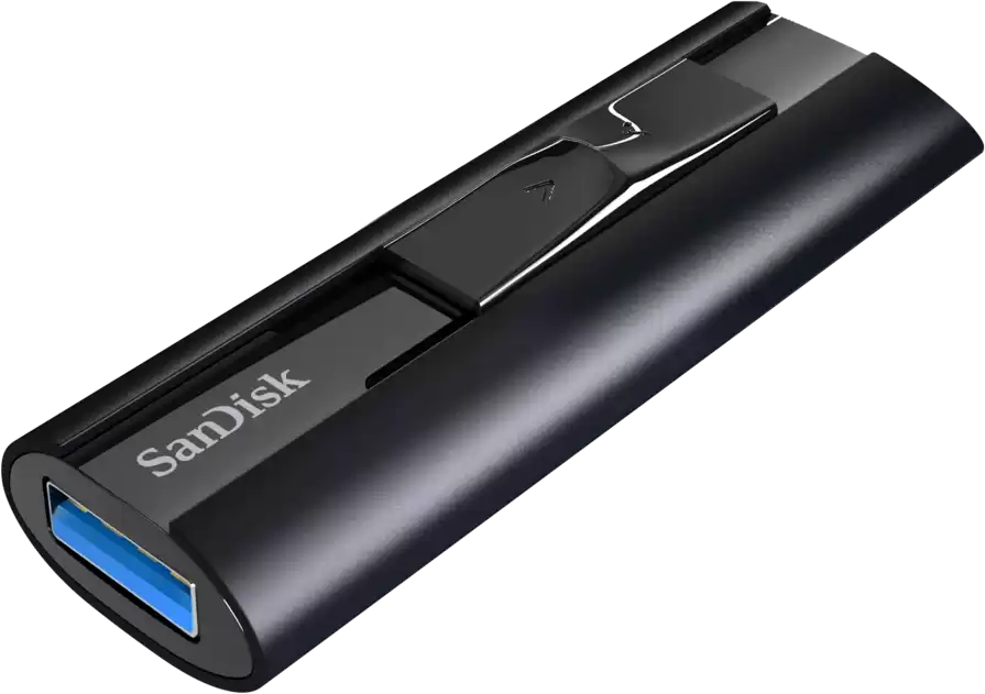 Schwarzer SanDisk USB-Stick mit blauem USB-Anschluss.