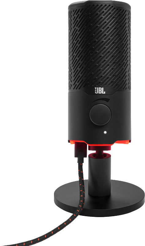Schwarzes JBL-Mikrofon auf einem Ständer. Es hat einen Power-Knopf und ein Kabel mit roten Akzenten. Der Ständer ist schwarz.