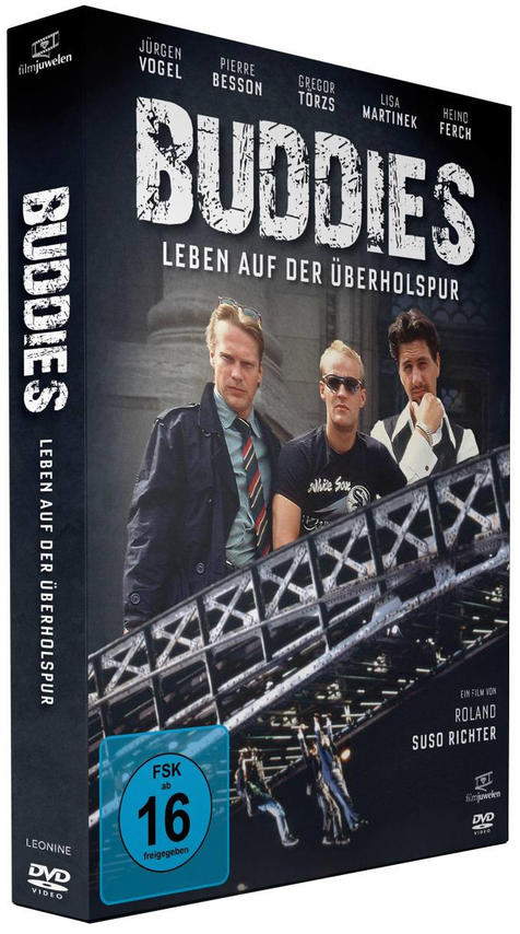 DVD-Cover für 'Buddies'. Drei Männer stehen auf einer Brücke, Filmtitel in fetten Buchstaben.