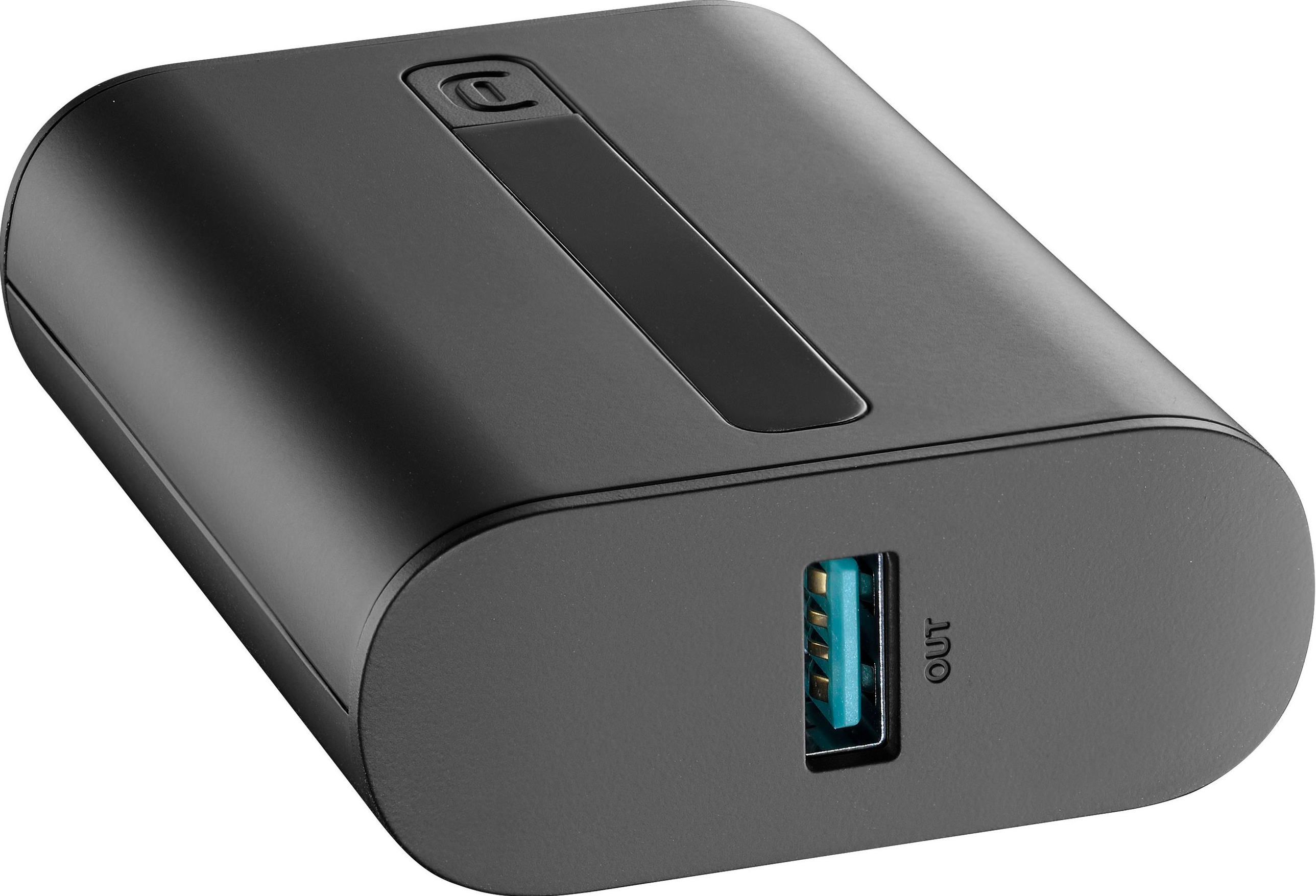 Schwarze Powerbank mit USB-C-Anschluss. Die Powerbank ist rechteckig mit abgerundeten Kanten. Der Anschluss sagt 'OUT'.