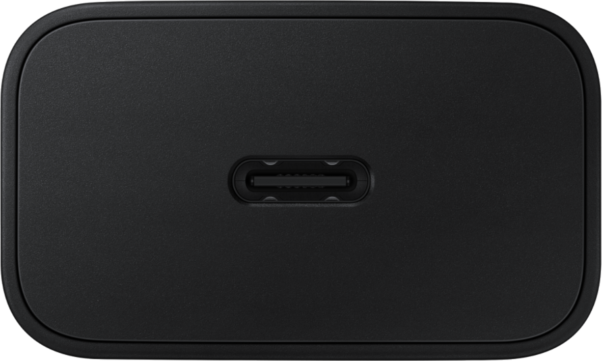 Fekete USB-C töltő. Egyetlen, téglalap alakú USB-C porttal rendelkezik az egyik oldalán.