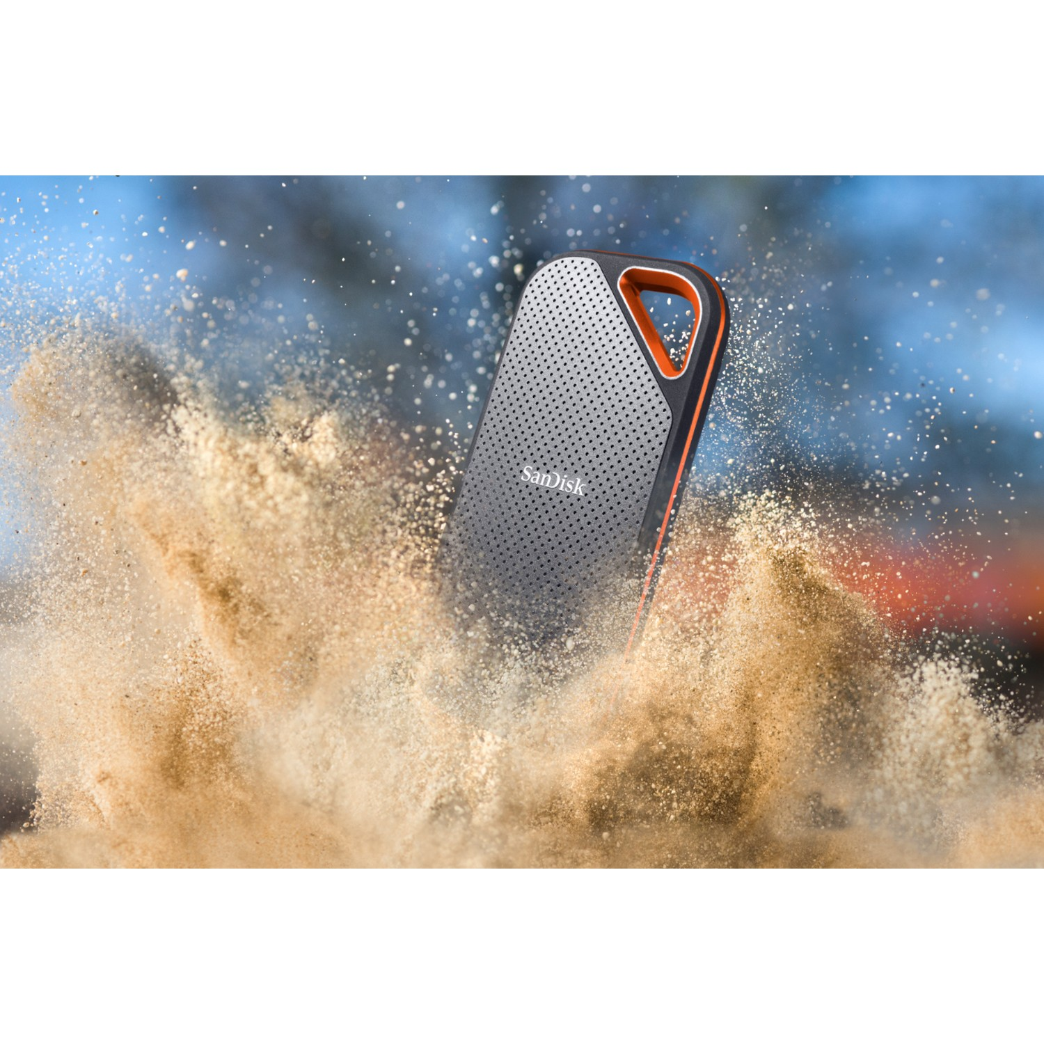 Disco duro SSD externo 2 TB - SanDisk Extreme Pro Portable SSD, USB-C, USB-A, 1050MB/s, Resistencia al Agua, Gris