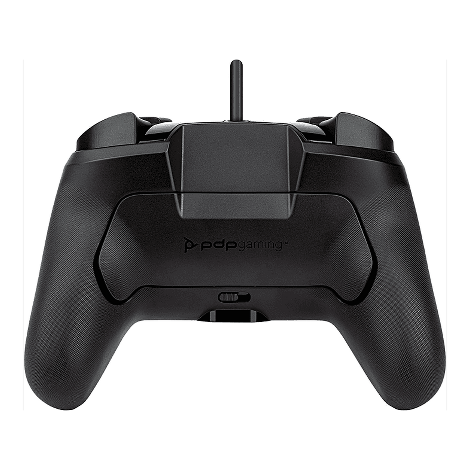 Mando de juego negro, vista superior. Diseñado para juegos, con botones y cable.