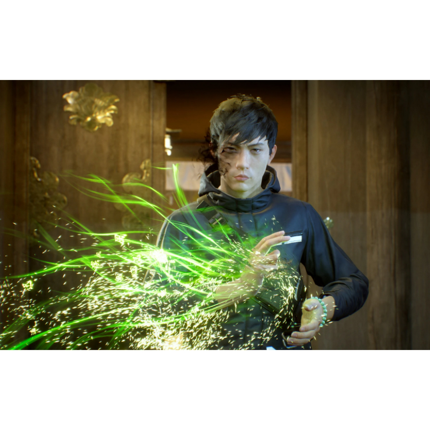 Un hombre con una chaqueta oscura extiende las manos con energía verde fluyendo. Un fondo borroso está detrás de él.