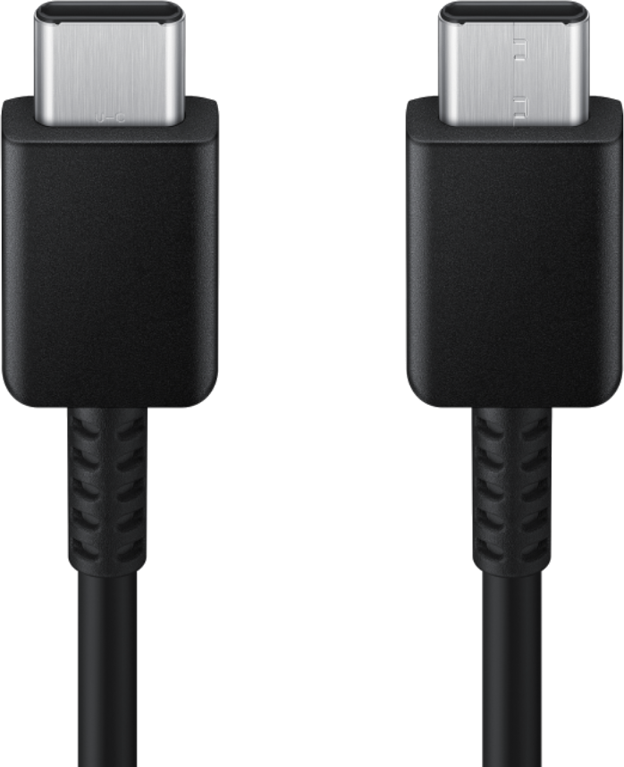 Két fekete USB-C kábel csatlakozókkal, fekete háttér előtt.