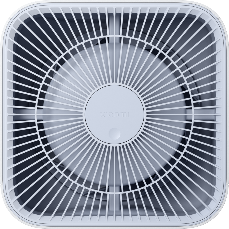 Egy légtisztító, fehér és négyzet alakú, központi ventilátorral és rácsos kialakítással az elején.