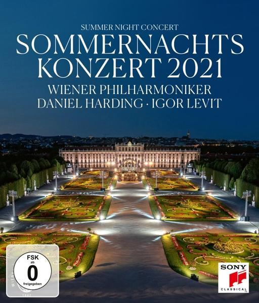 Summer Night Concert 2021 DVD borító, éjszakai jelenettel.