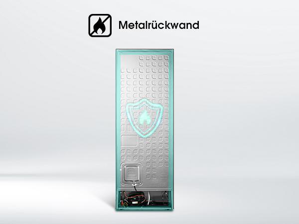 Rückseite eines Kühlschranks mit Metallrückwand und Sicherheitssymbol. Blau und Grau.