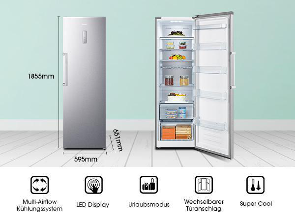 Edelstahlkühlschrank, geöffnet, Innenraum mit Regalen und Lebensmitteln.