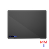 Ein dunkelgrauer Laptop mit dem MM S Logo.