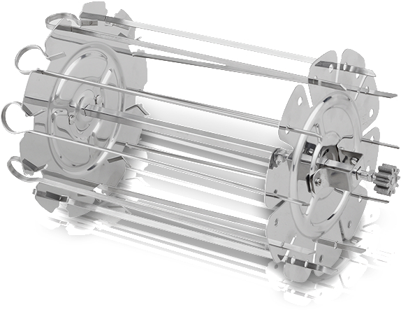Grill-Rotisserie. Metallkonstruktion. Es ist zylindrisch mit vielen Spießen.