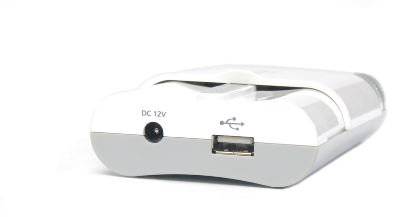 Ein weißes und graues Gerät mit DC- und USB-Anschlüssen.