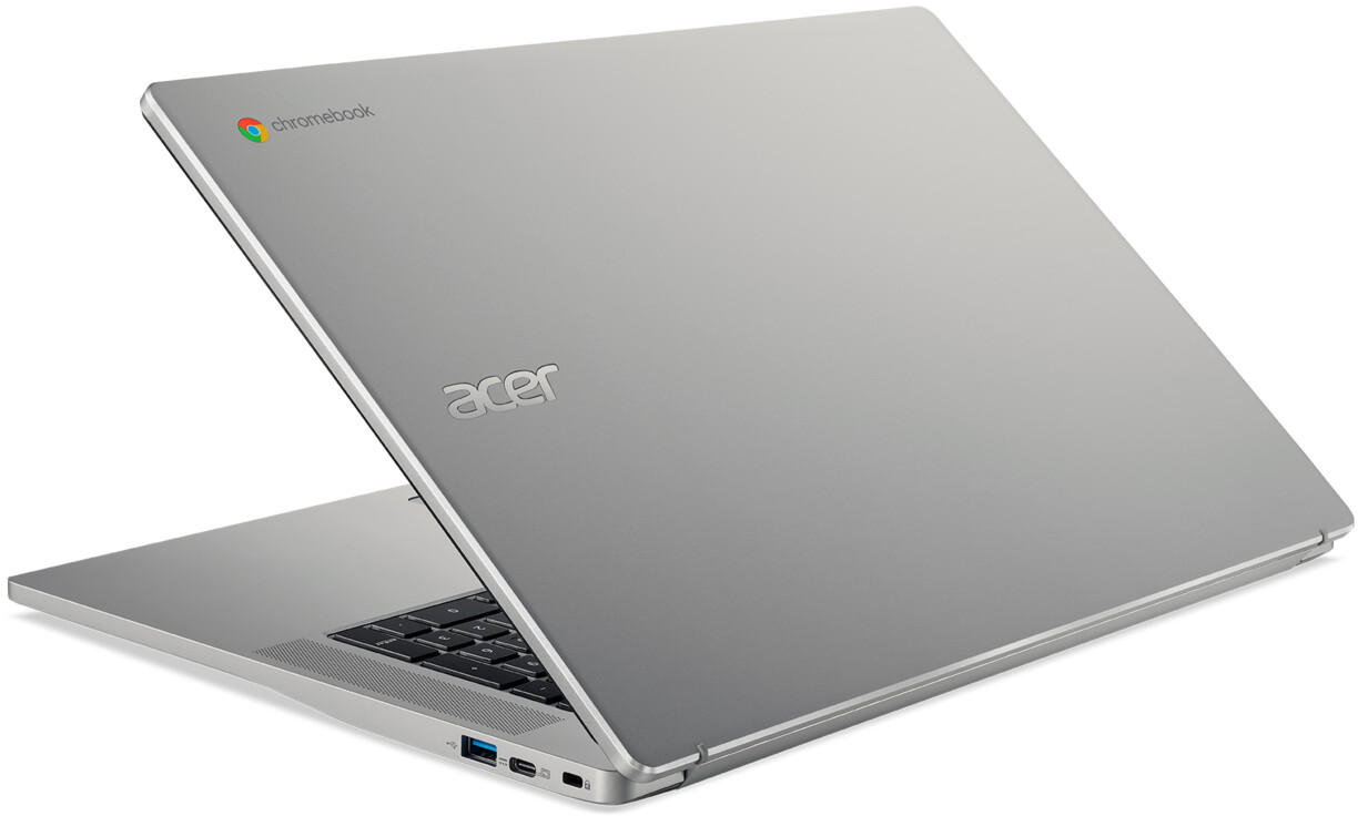Ein silberner Acer Chromebook-Laptop auf weißem Hintergrund. Der Deckel ist geöffnet. Die Tastatur ist sichtbar. Das Chromebook-Logo ist auf dem Deckel.