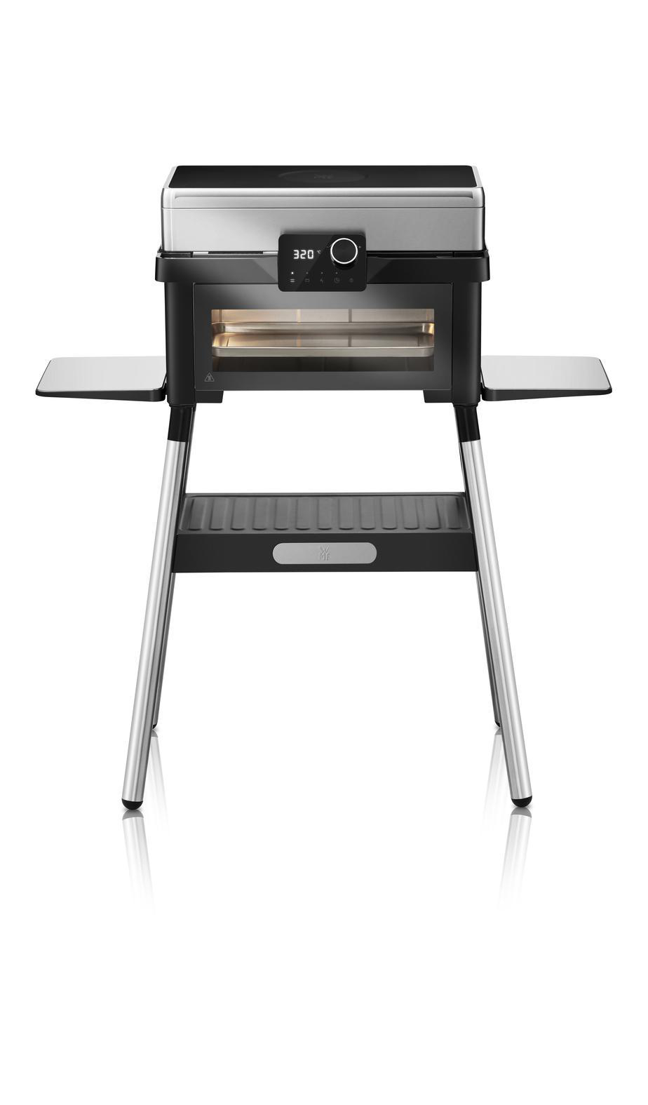 Ein Edelstahlgrill mit schwarzem Unterteil und Digitalanzeige. Der Hintergrund ist weiß.