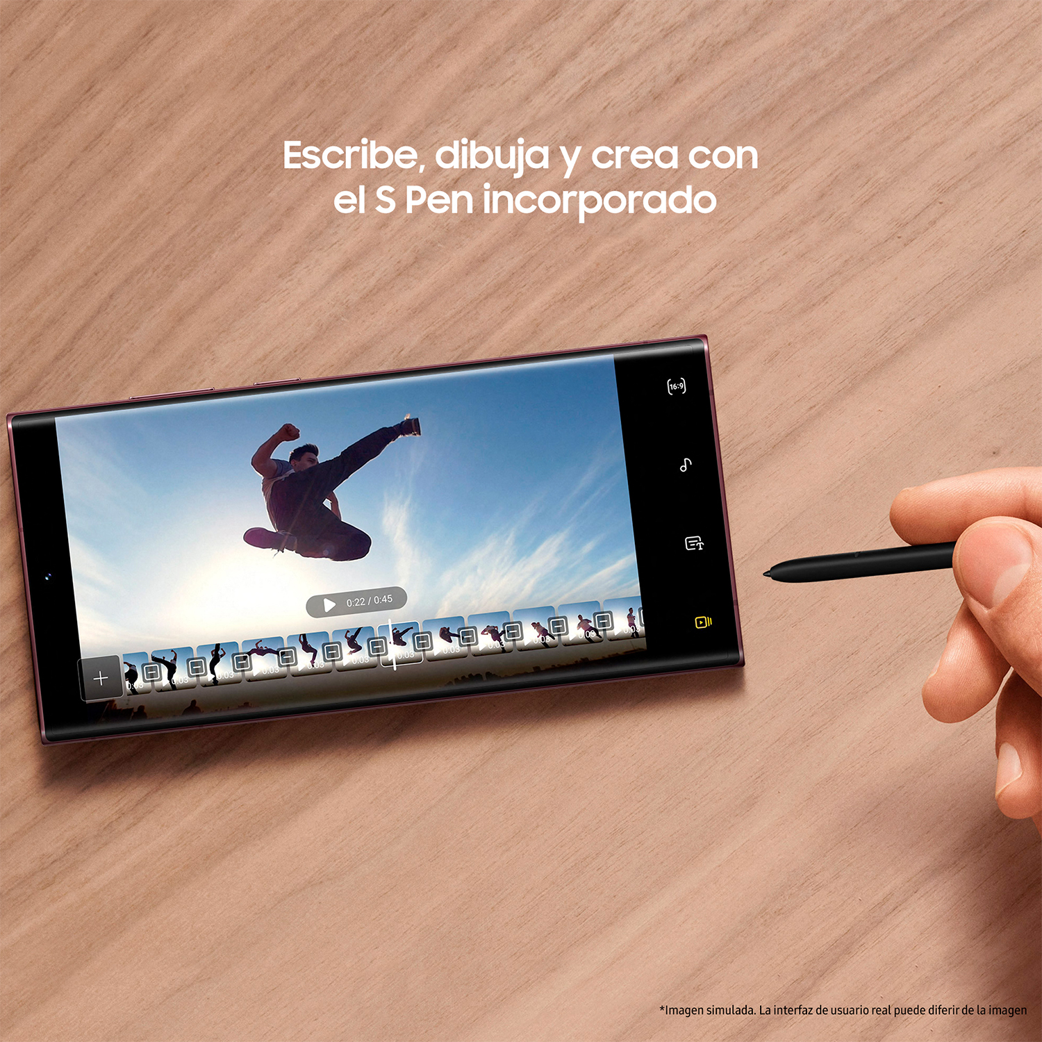 Un teléfono que muestra una interfaz de edición de video. Una mano sostiene un lápiz, lista para dibujar en la pantalla.