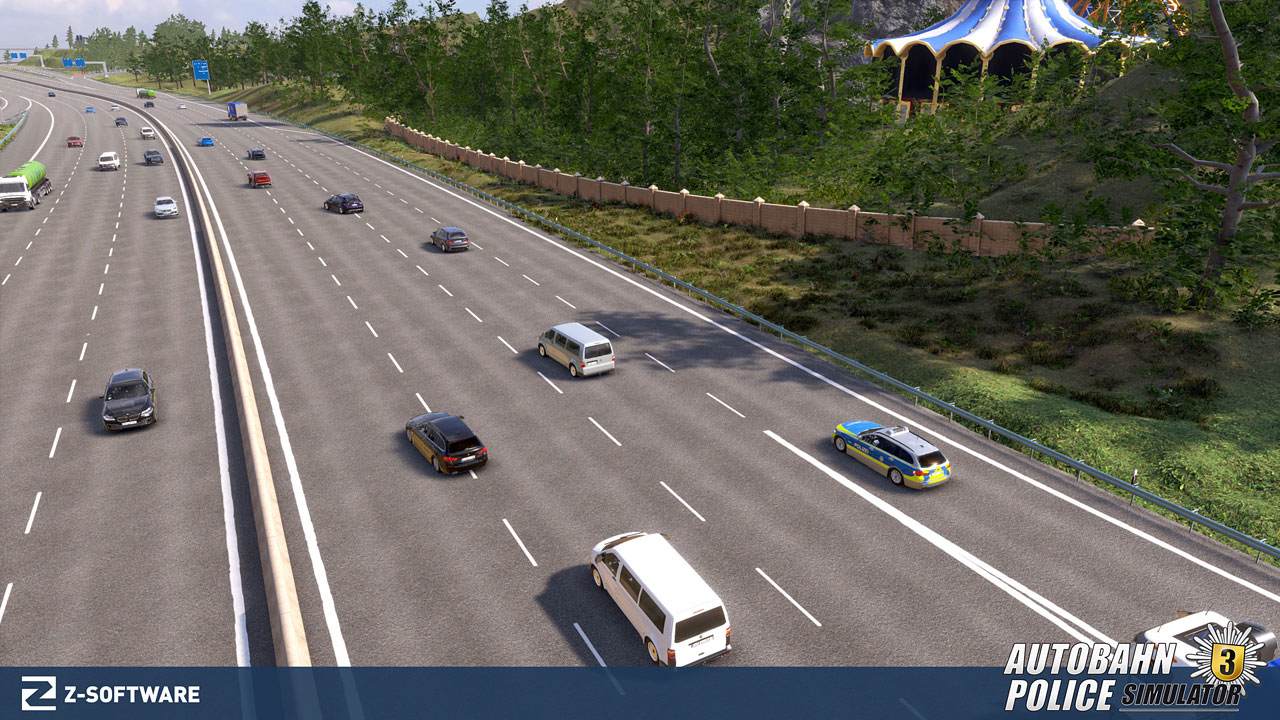 Scène d'autoroute d'un jeu. Voitures et camions sur une autoroute à plusieurs voies, avec un ciel bleu.