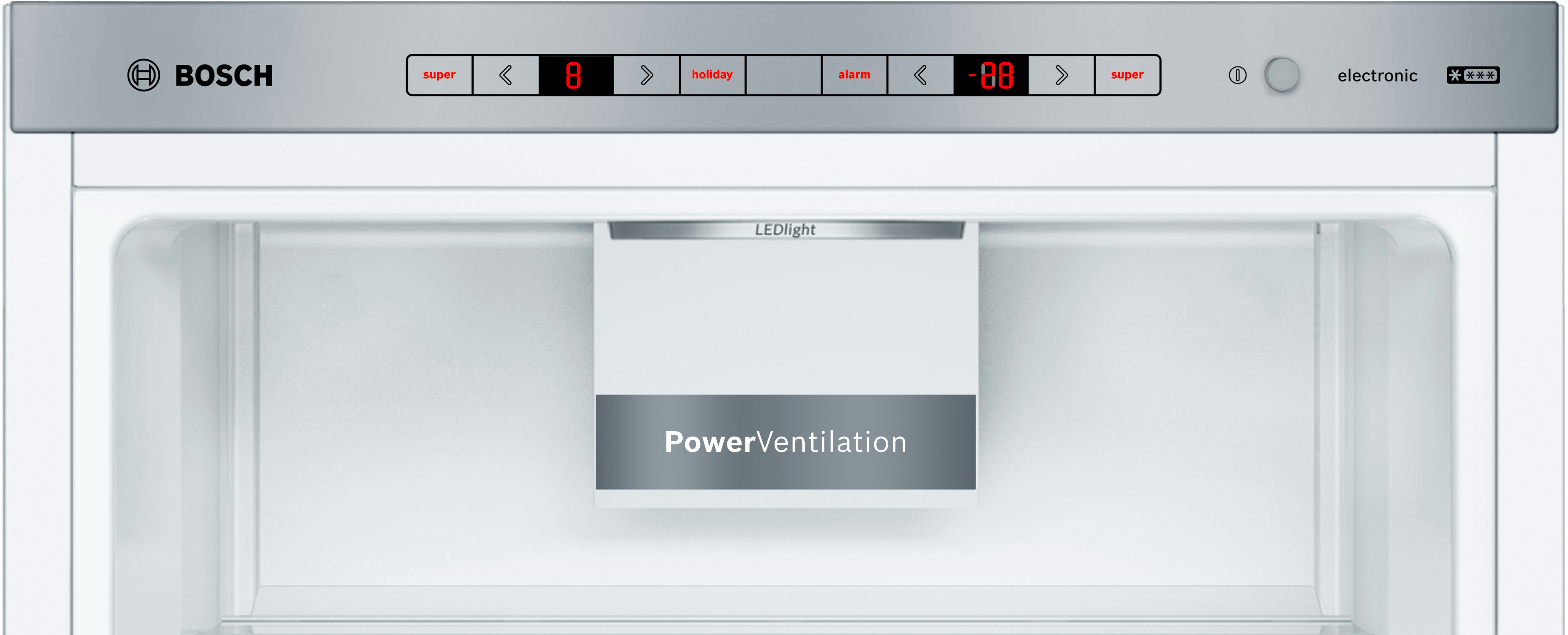 Weißer Kühlschrankinnenraum. PowerVentilation-Etikett, LED-Licht. Digitalanzeige oben.
