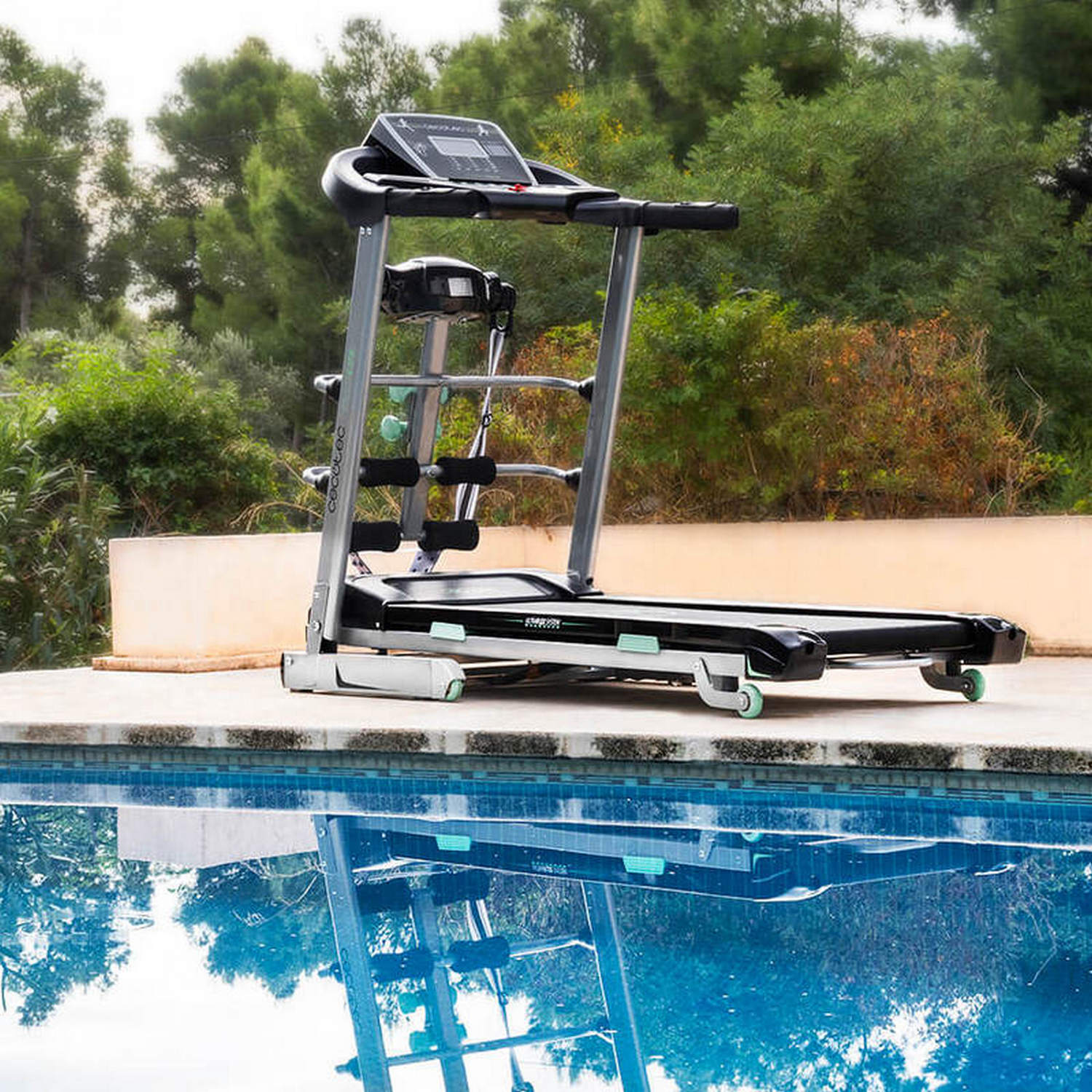 Cinta de correr - Cecotec Extreme Track Vibrator, 2206 W, 12 programas, Peso Máx 120 Kg, 18 km/h, Inclinación, Plegable, Gris/negro