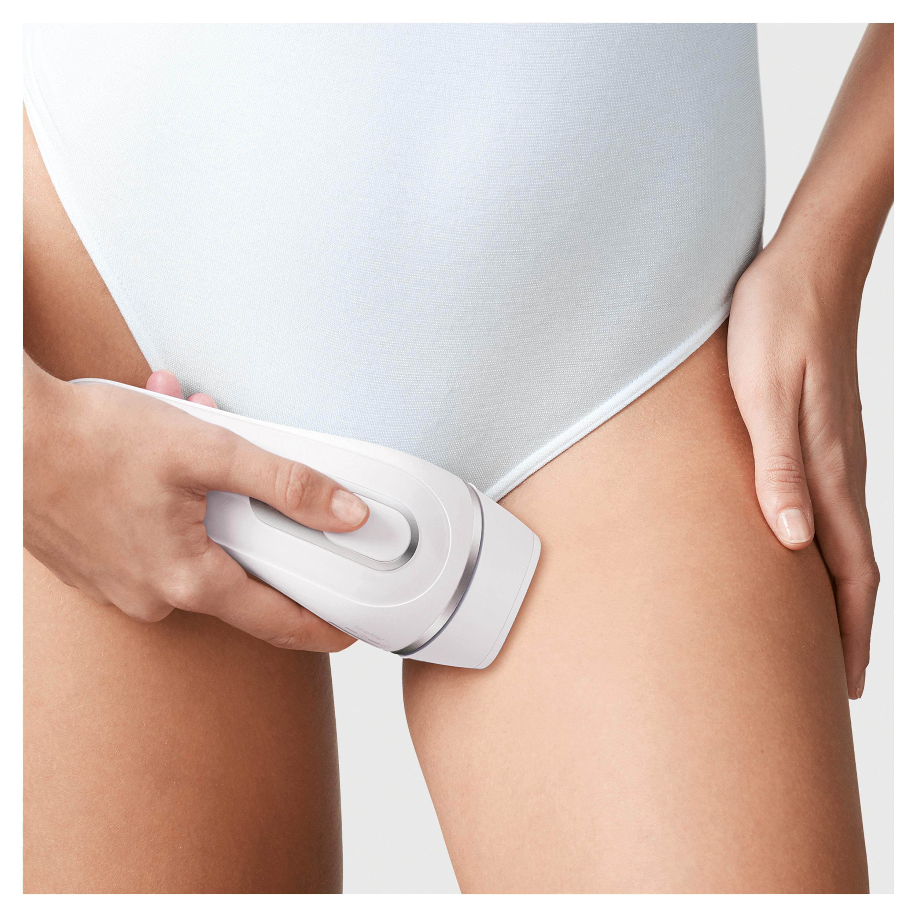 BRAUN Silk-Expert Pro 3 PL3230 IPL-Haarentfernungsgerät 3-Aufsätze IPL-Haarentfernungsgerät (Weiß, Silber, mit , Netzbetrieb)