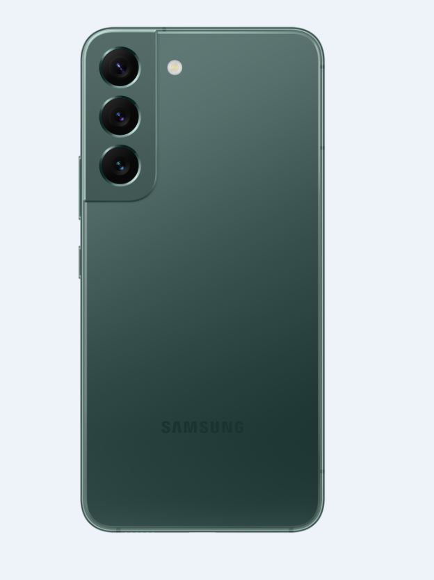 Yeşil bir Samsung akıllı telefonun arkası. Üç kameras ı ve altında bir Samsung logosu var.