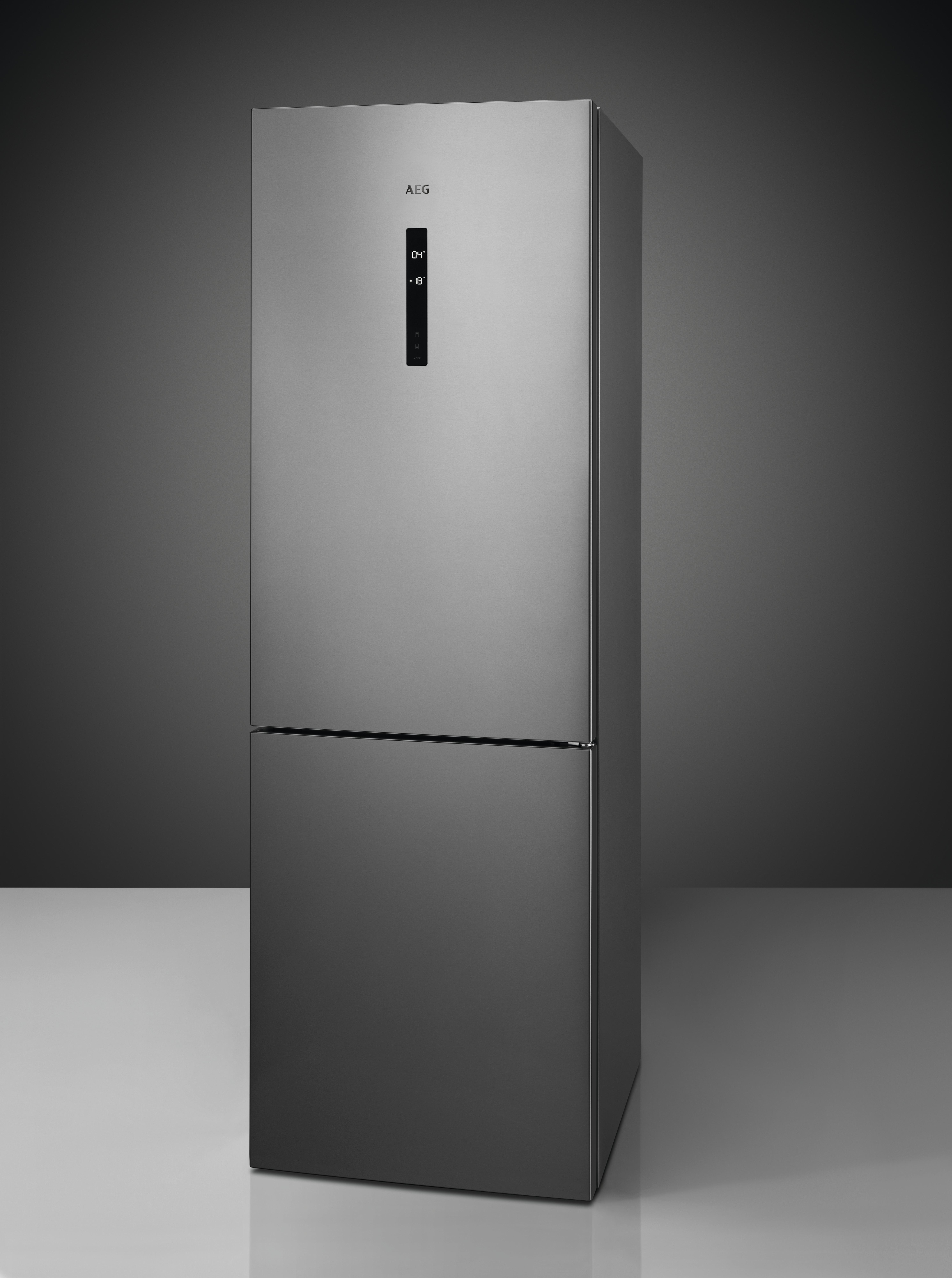 AEG RCB732E5MX Kühlgefrierkombination (E, 330 l, 1860 mm hoch, Edelstahl/Grau)