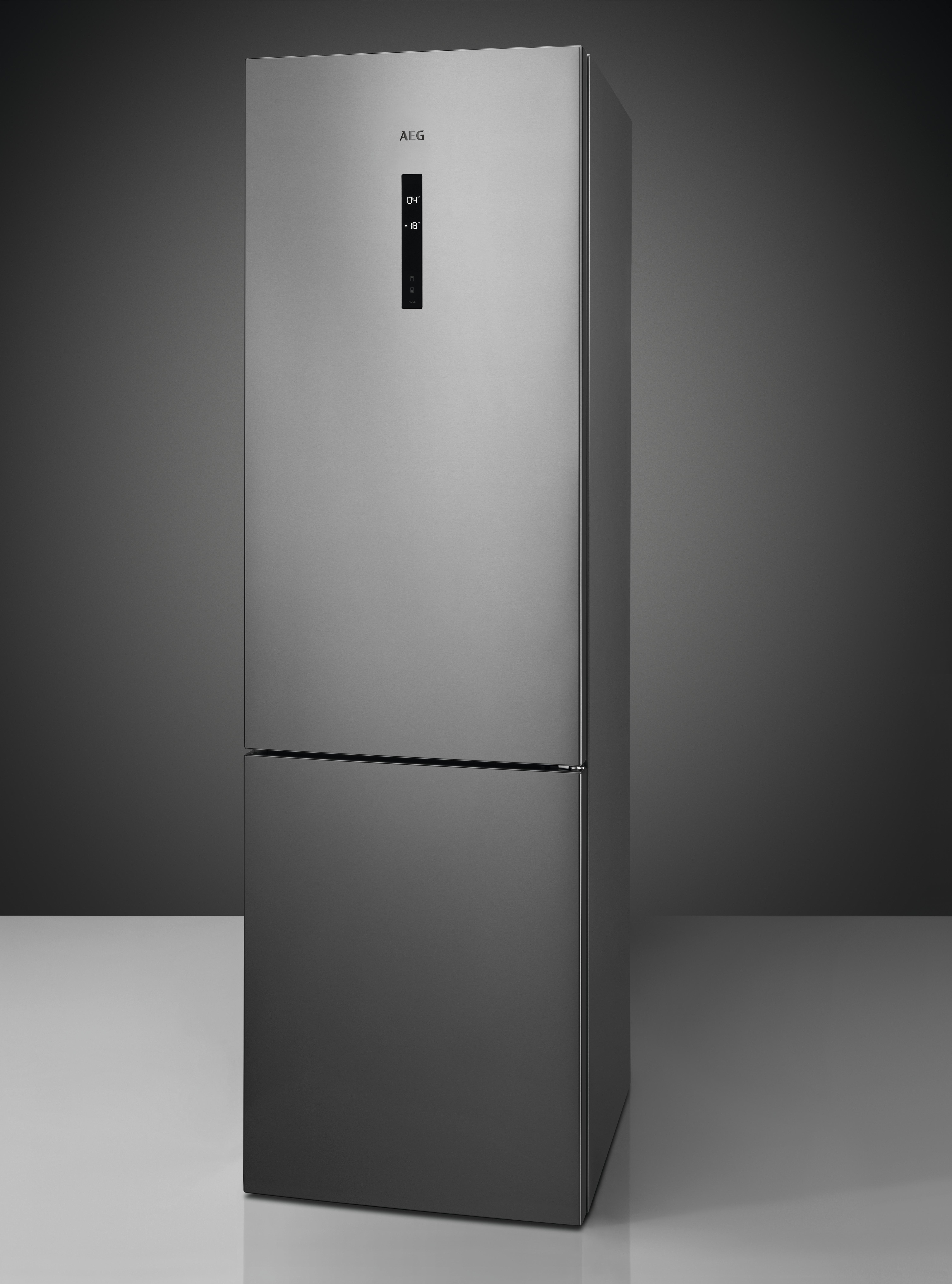 AEG RCB736D5MX Kühlgefrierkombination (D, 366 l, 2010 mm hoch, Edelstahl/Grau)