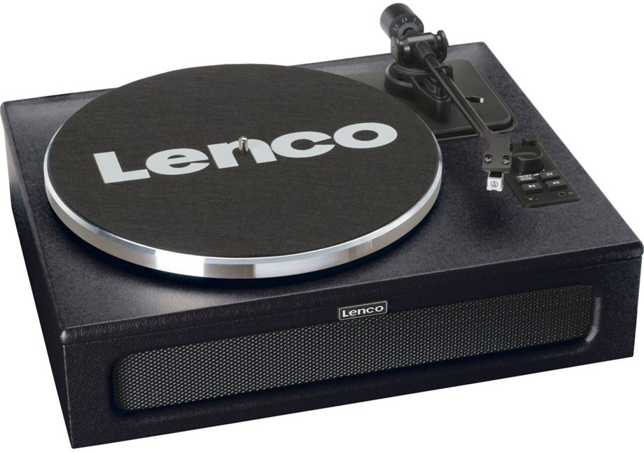 Zwarte Lenco platenspeler met het woord Lenco erop. De platenspeler staat op een houten tafel.