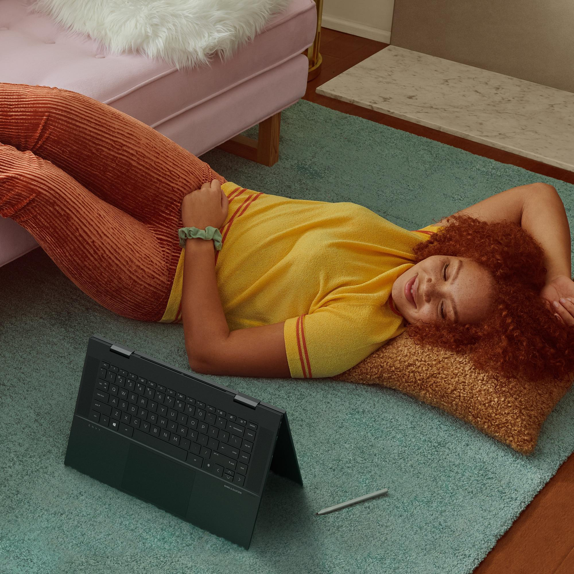 HP ENVY x360  - 15,6 Zoll - AMD Ryzen™ 5 5500U - 16 GB - 1 TB - AMD Radeon™ Onboard Graphics - Windows 11 Home
