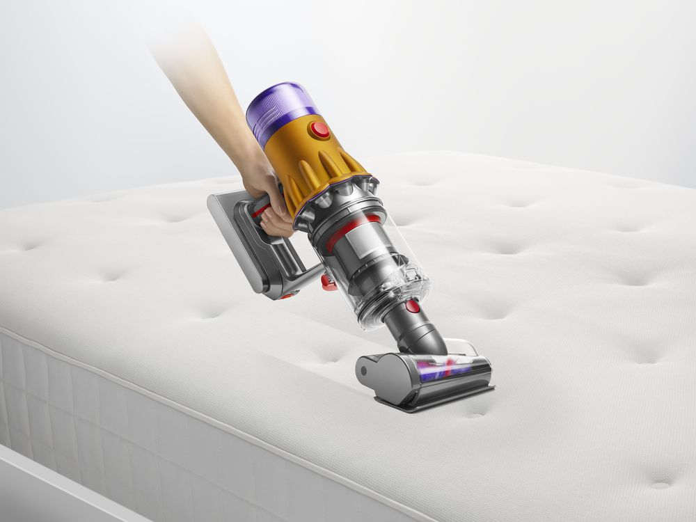 Aspirador escoba - Dyson V12 Slim Absolute, Potencia 150 W, Capacidad 0.35 l, Peso 2.2 kg, 60 min, Pantalla LCD, 3 Niveles, 6 Accesorios, Níquel