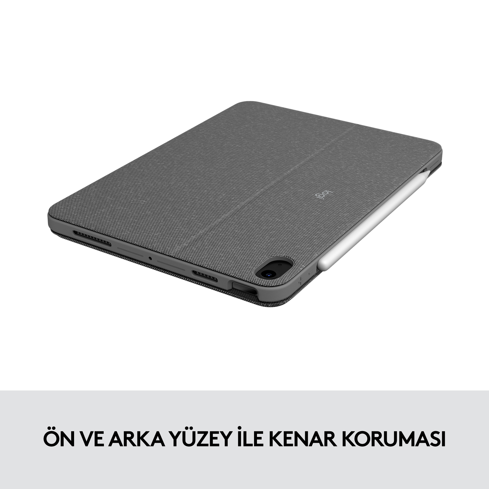 Gri iPad, takılı klavye kılıfı ve beyaz bir yüzeyde beyaz bir kalemle.