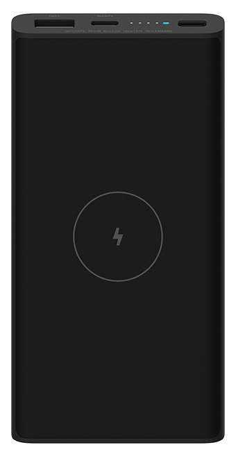 Fekete power bank töltés szimbólummal. A power bank elegáns, és portok vannak rajta.