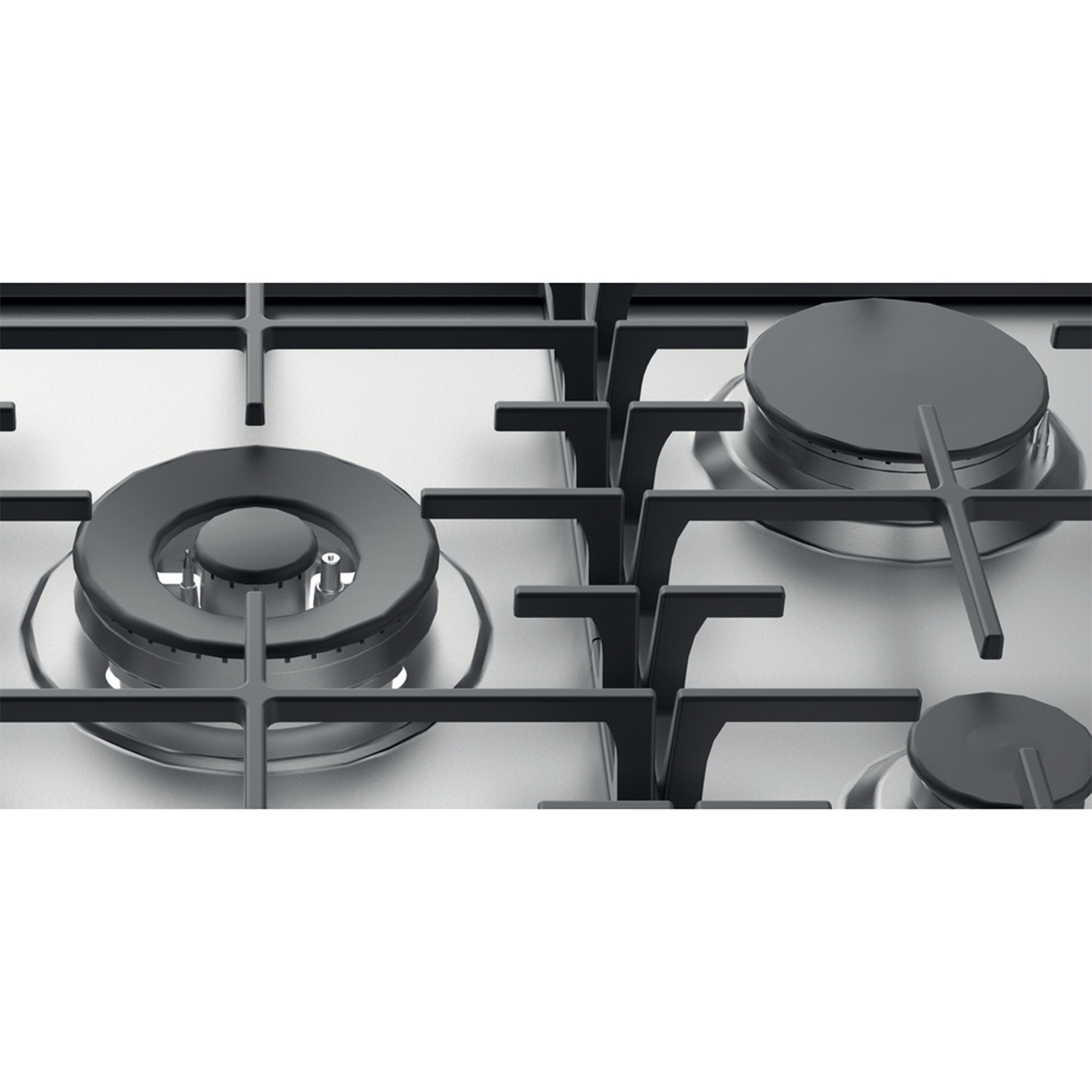 Primo piano di un piano cottura a gas con bruciatori e griglie, superficie in acciaio inox.