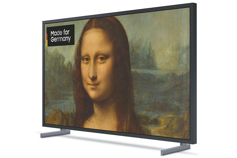 Fernsehbildschirm zeigt die Mona Lisa, mit einem 'Made for Germany' Aufkleber.