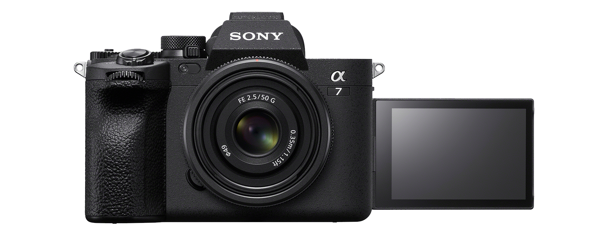 Schwarze Sony Alpha 7 Kamera mit Objektiv und geöffnetem Display, isoliert auf schwarzem Hintergrund.