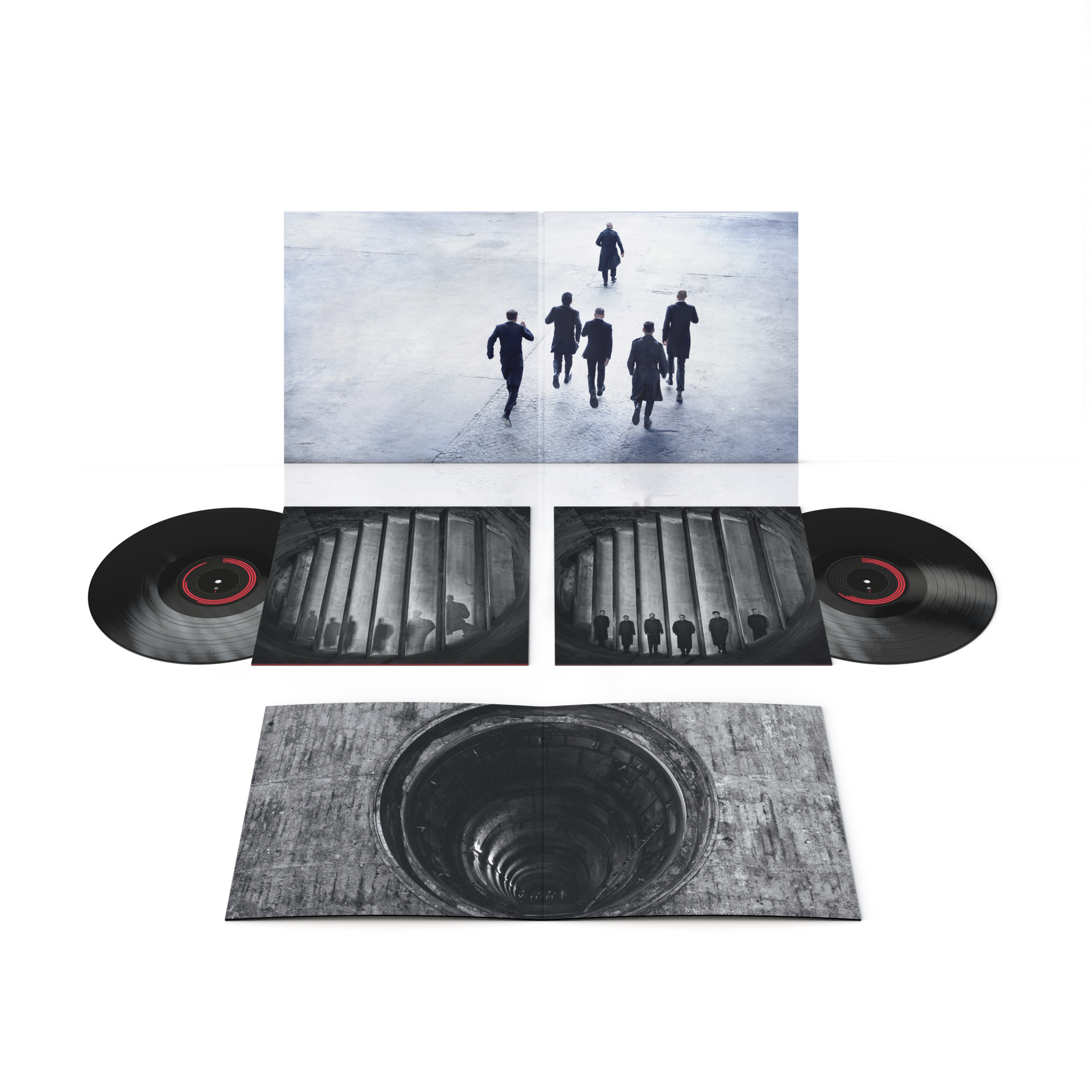 Vinyl-Schallplatten-Set mit Albumcover. Menschen gehen in einem Tunnel, zwei Schallplatten, Cover.