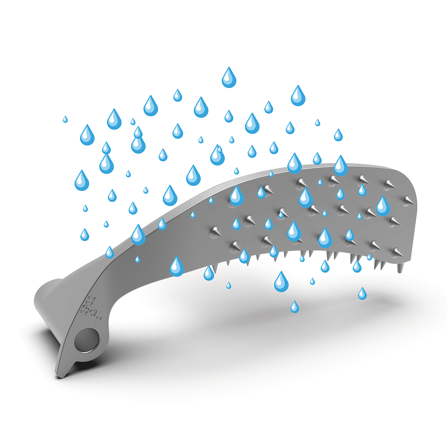 Un soffione doccia con gocce d'acqua. Il soffione grigio ha delle punte. Goccioline d'acqua cadono dal soffione.