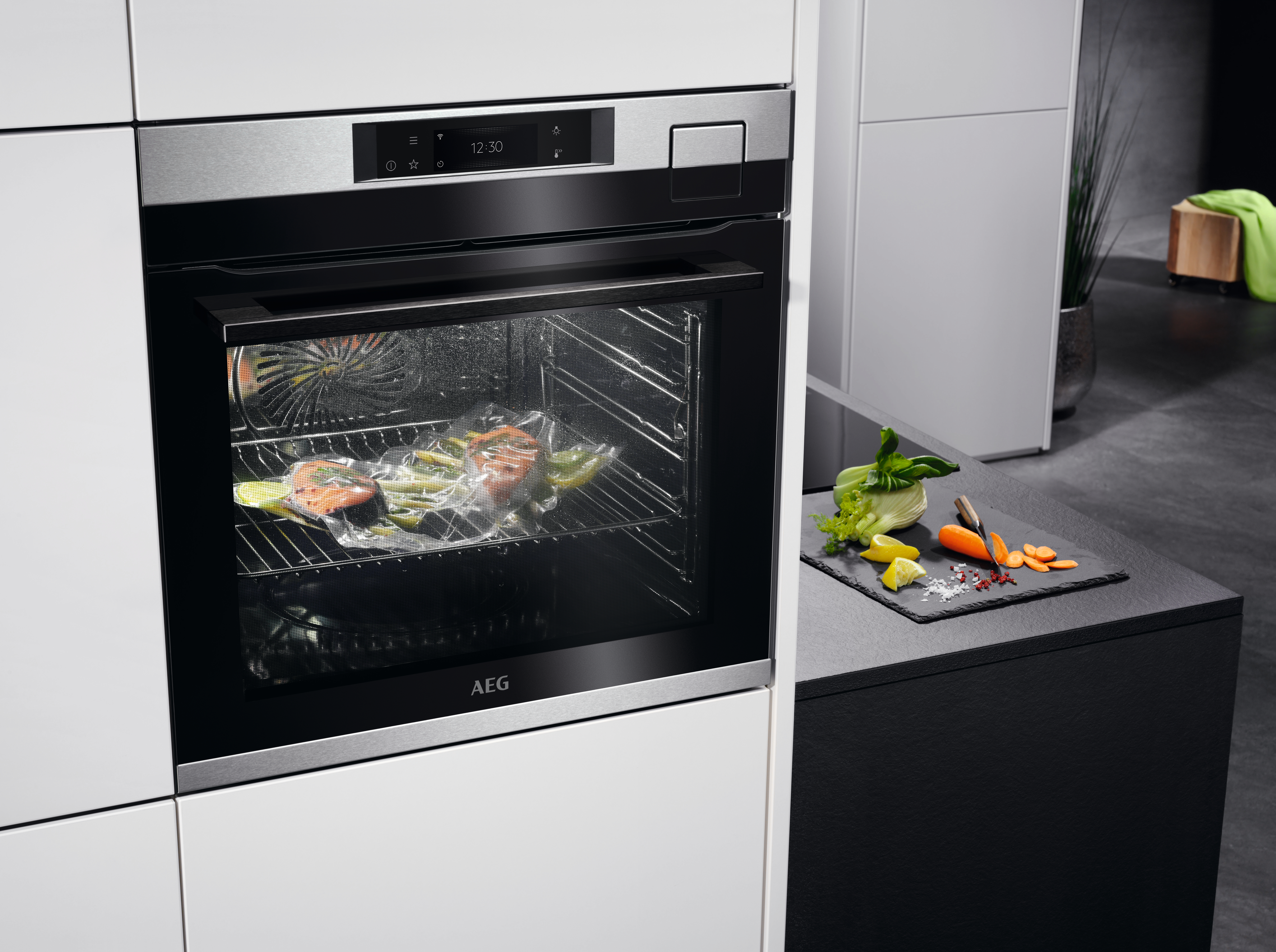 AEG BCO79821V2, Backofen (Einbaugerät, 70 l, 595 mm breit), Serie 9000 mit SteamPro Wifi-Multi-Dampfgarer (mit Sous-vide-Garen & Dampfautomatik), Dampfgarfunktion
