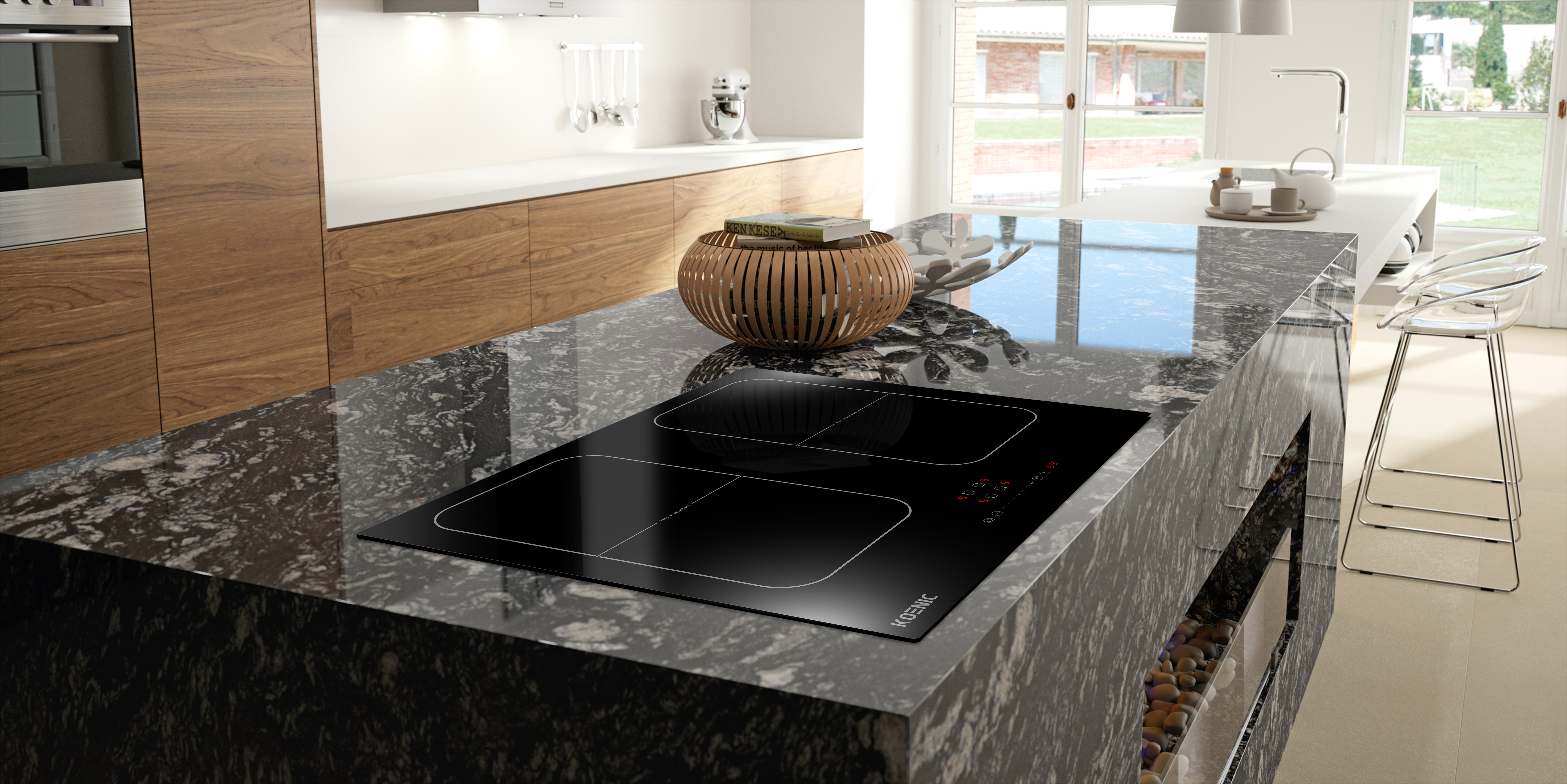Îlot de cuisine avec table de cuisson noire, meuble en bois et bol décoratif. Arrière-plan lumineux à travers une fenêtre.