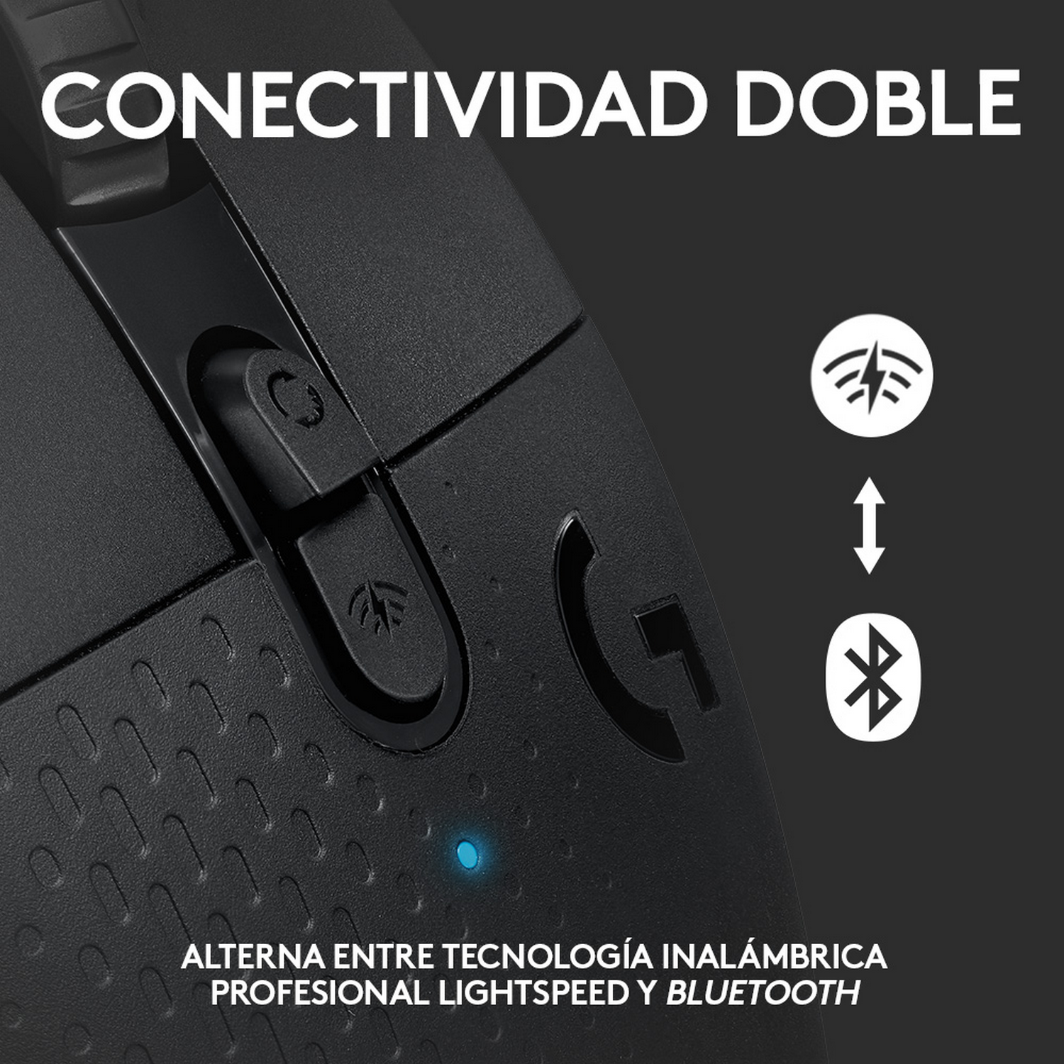 Primer plano de un ratón con opciones de conectividad dual. Tiene los símbolos de Bluetooth e inalámbrico.