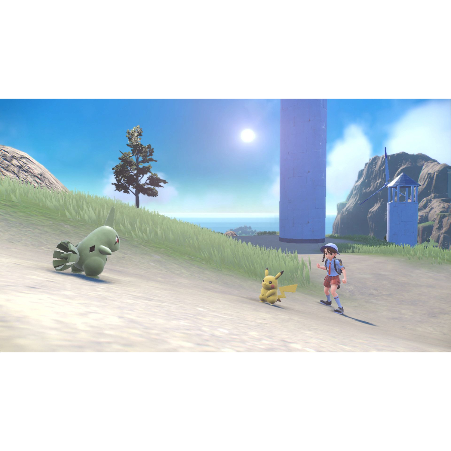 Un Pikachu e una creatura verde che corrono verso una persona su una spiaggia sabbiosa.